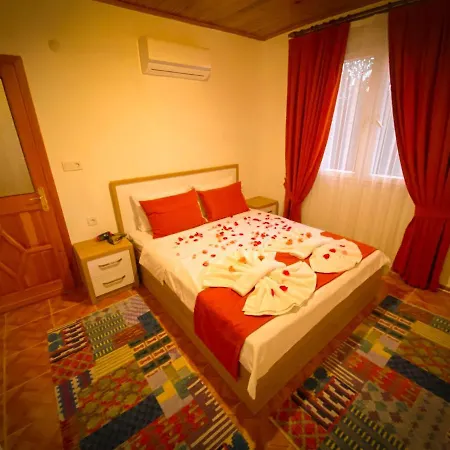 Lumos Homes Boutique Apart *